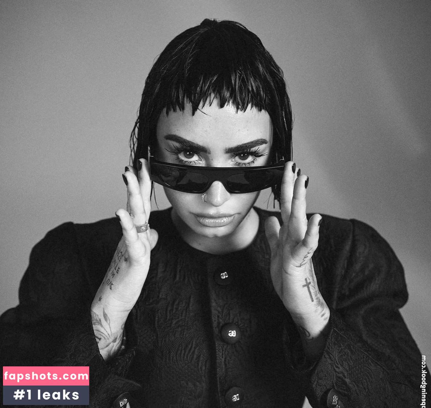 Demi Lovato gallery photo #724