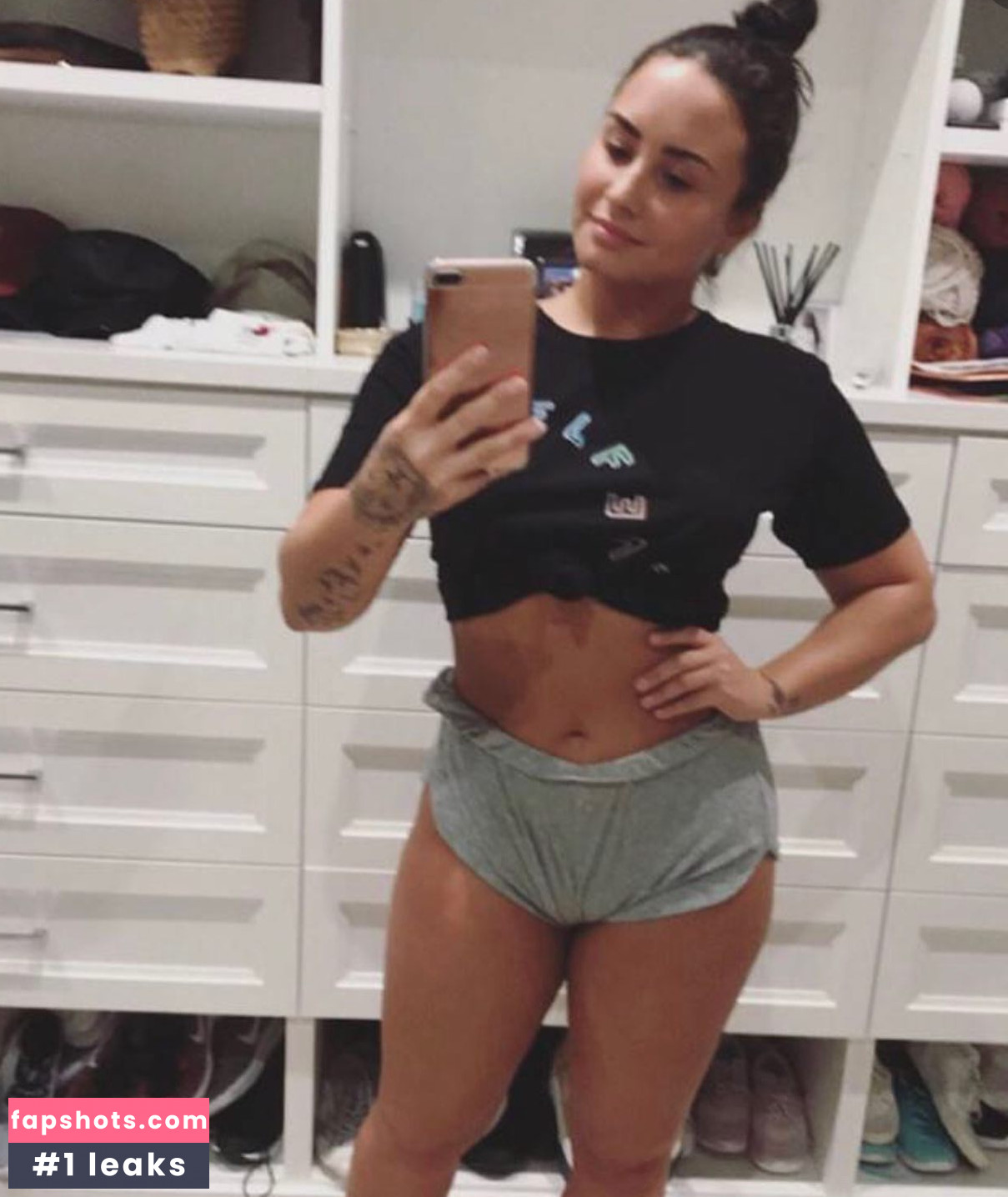 Demi Lovato gallery photo #792