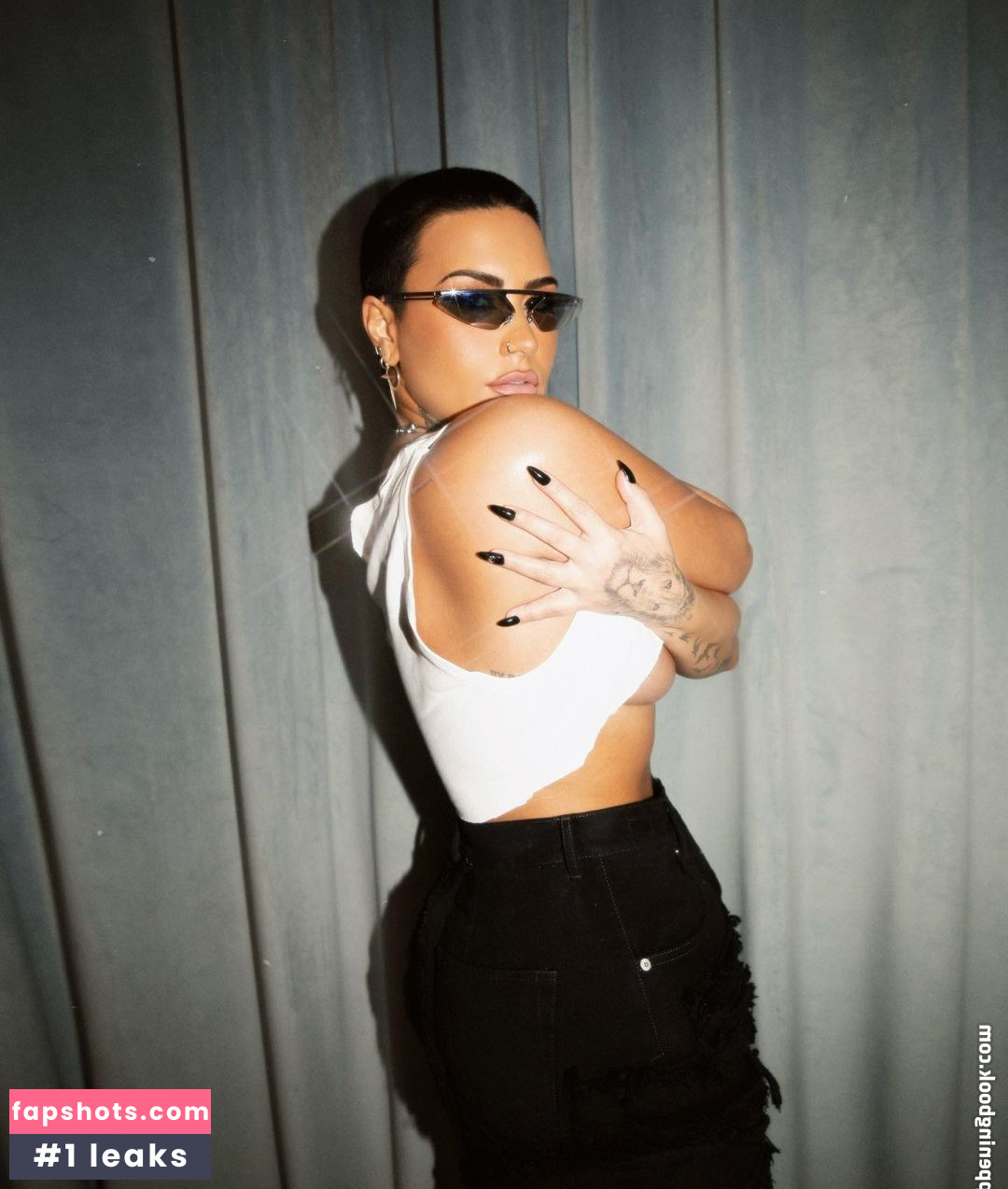 Demi Lovato gallery photo #809