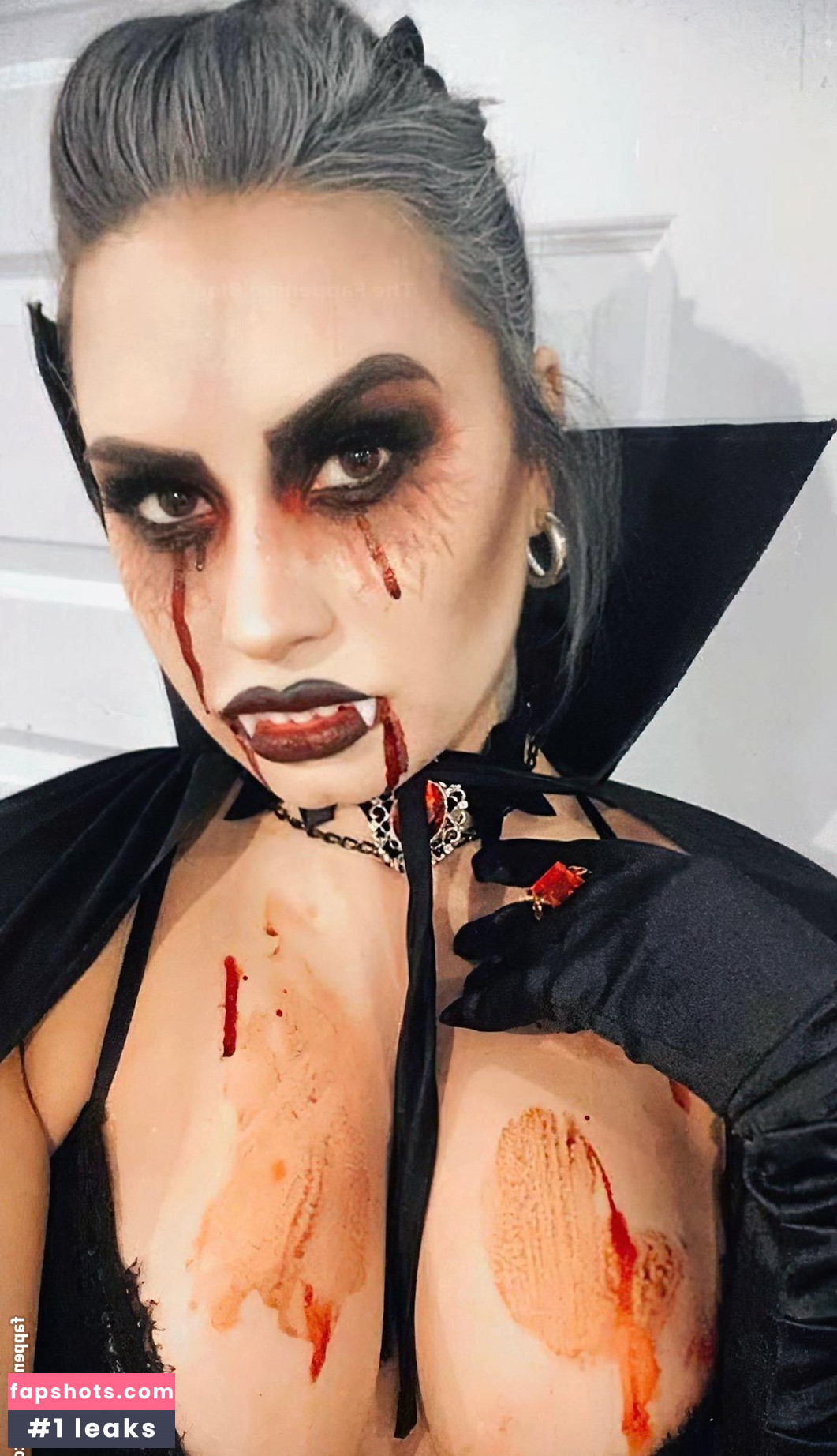 Demi Lovato gallery photo #973