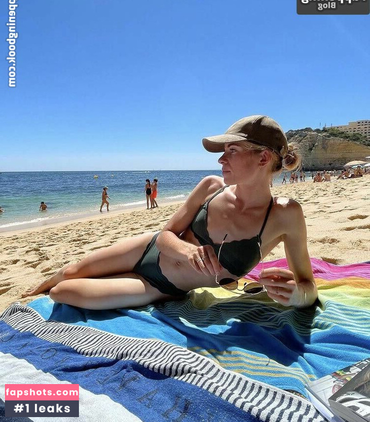 Demi Vollering nude babe gallery