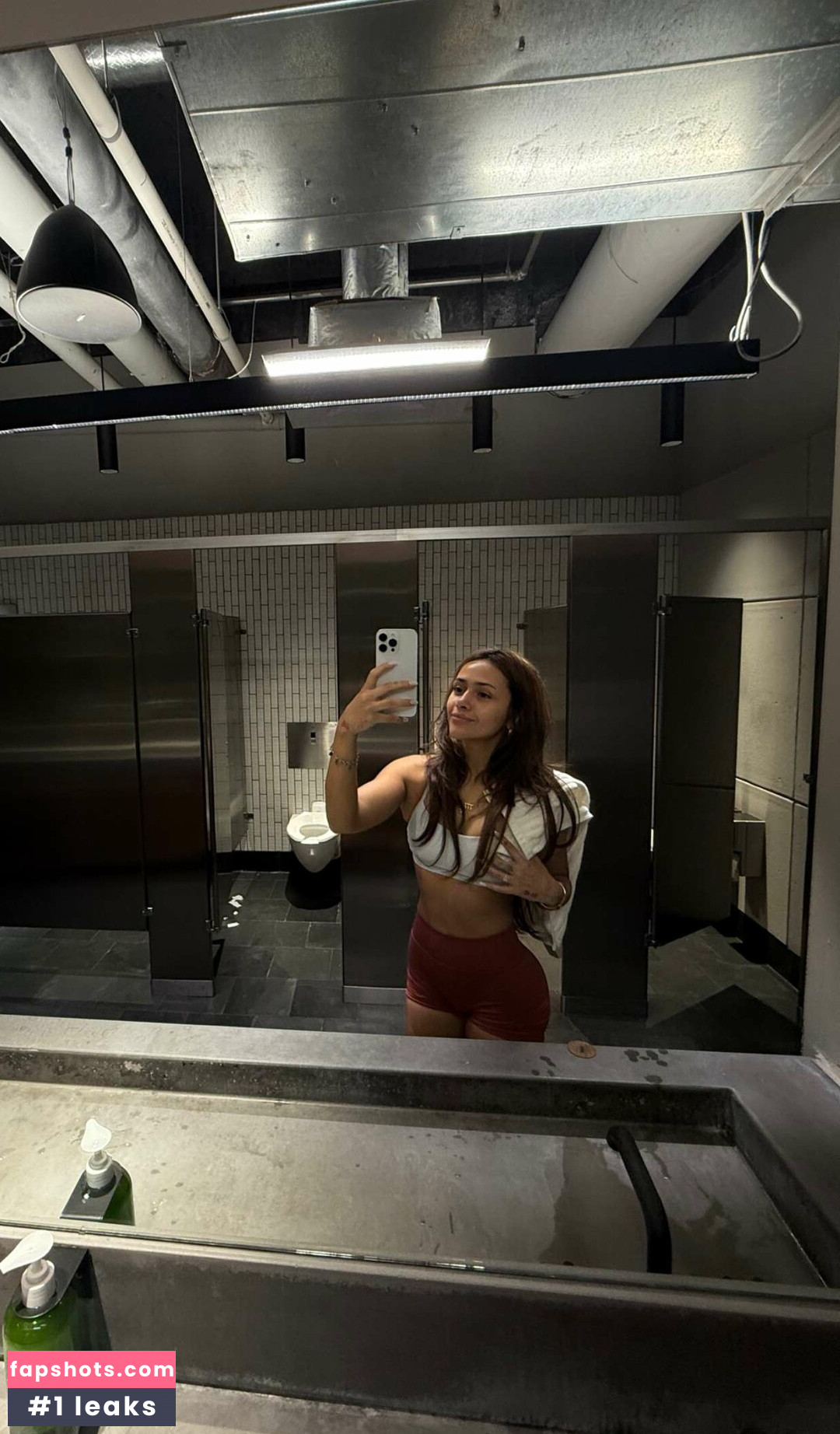 Demisux gallery photo #12