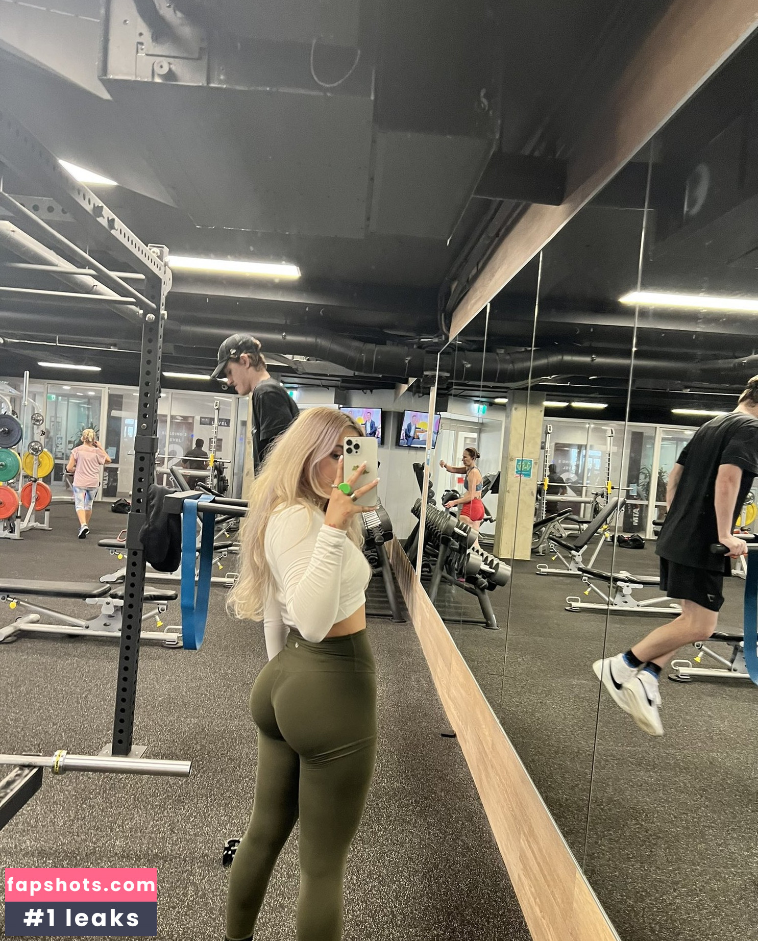 Demisux gallery photo #84