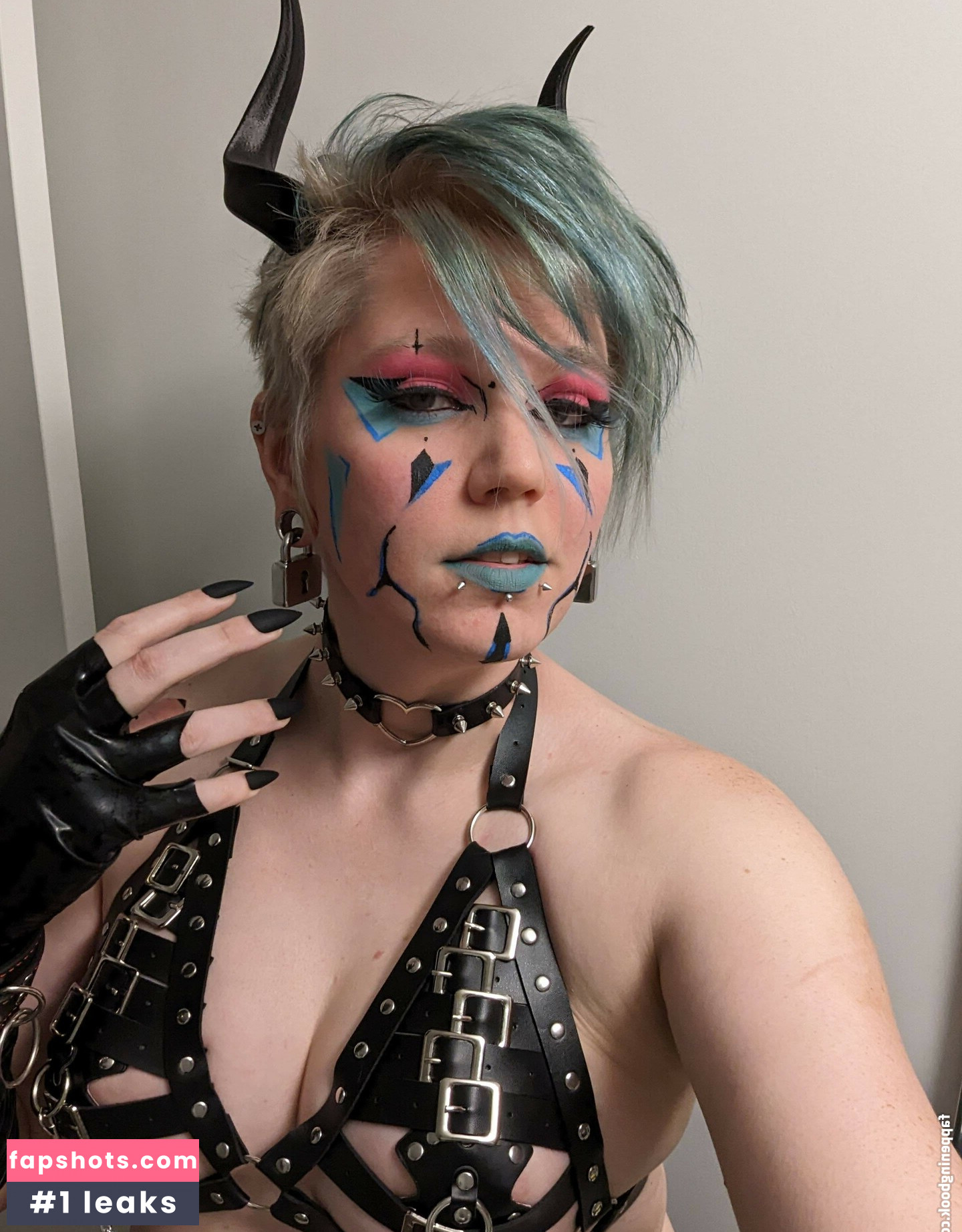 Demongirlcock gallery photo #3