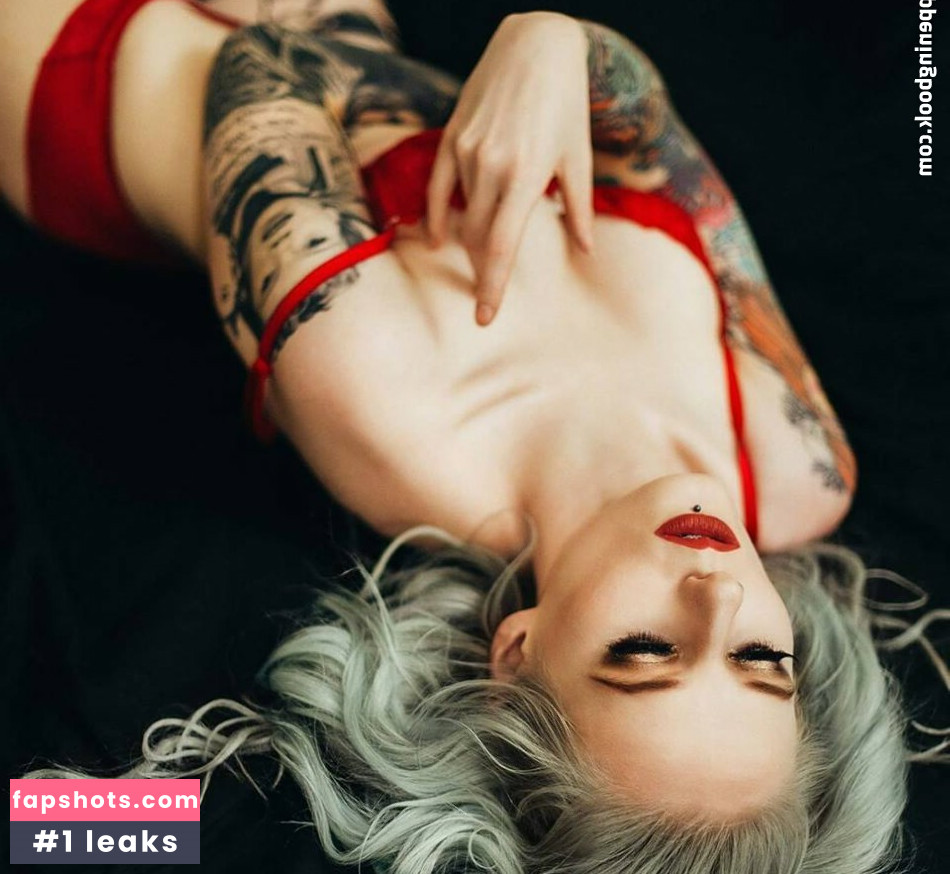 Demonica ASMR gallery photo #23