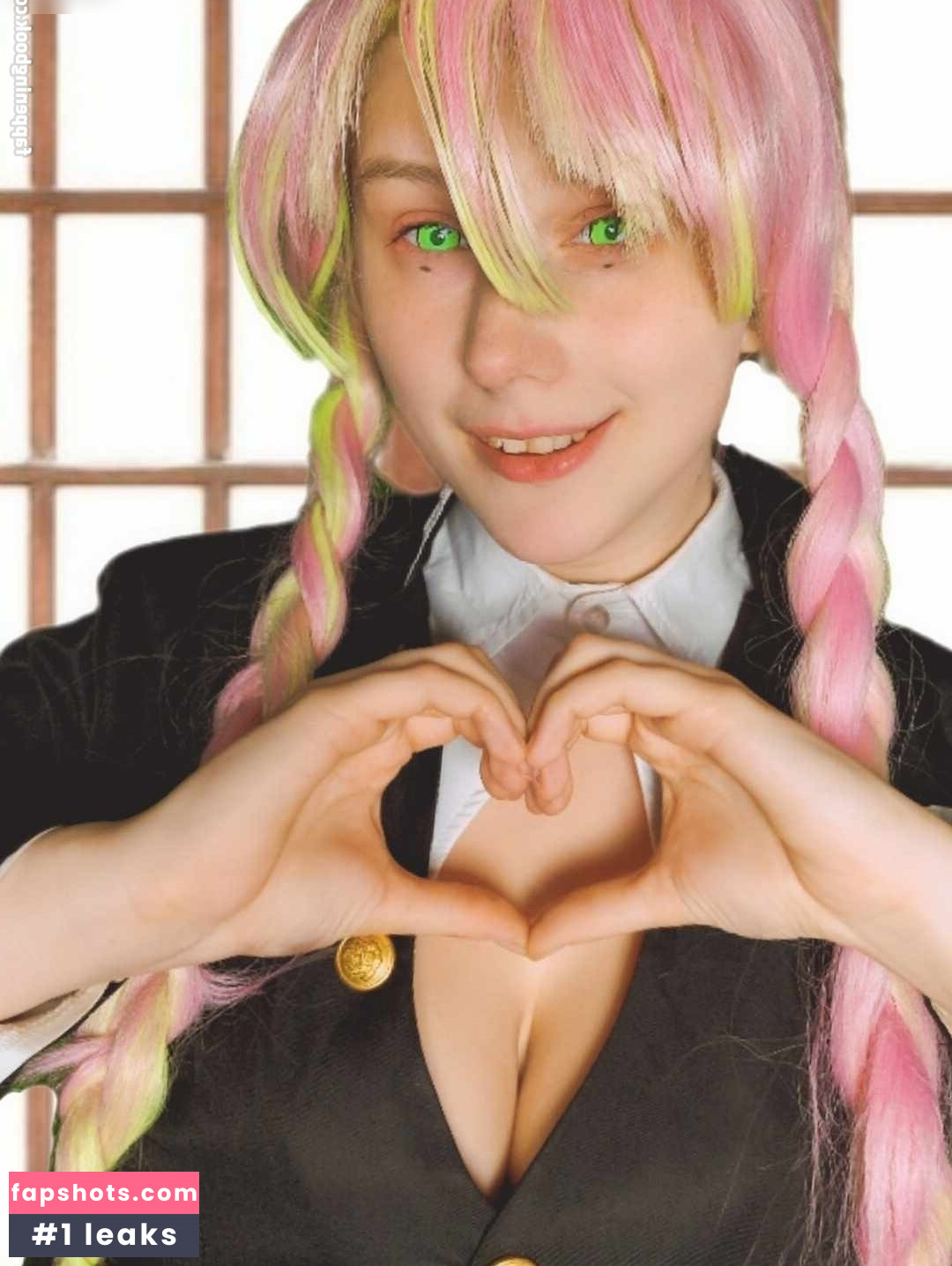 DemonicLiz gallery photo #5