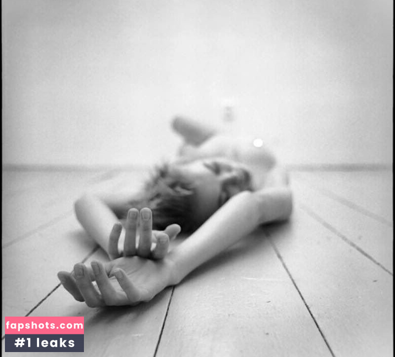 Denisa Strakova gallery photo #18