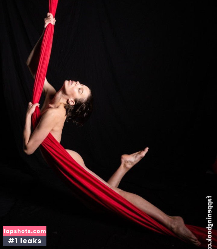 Denisa Strakova gallery photo #19