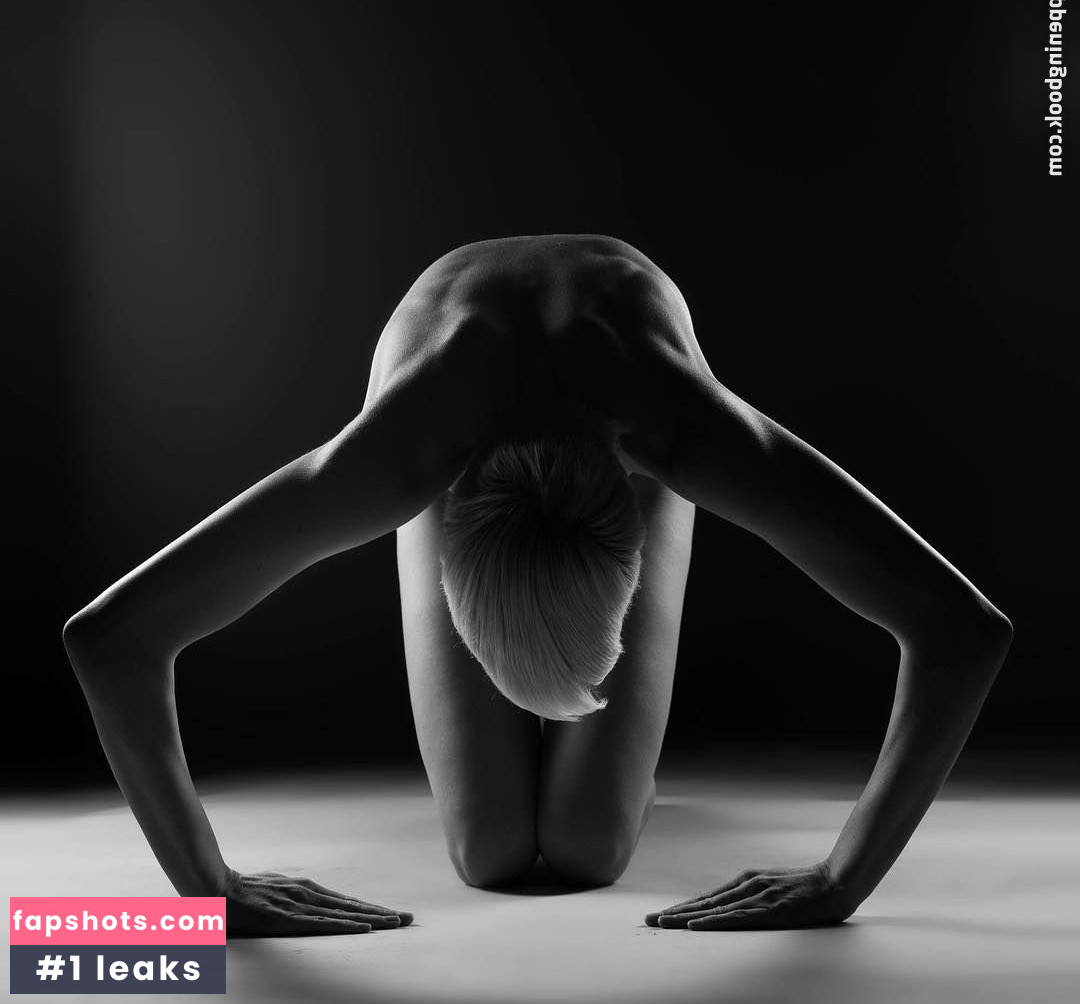 Denisa Strakova gallery photo #32