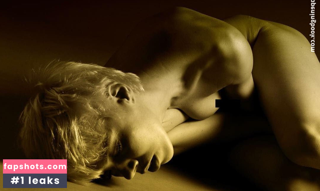 Denisa Strakova gallery photo #34