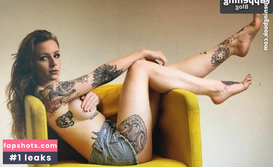 Denise Duck gallery photo #20