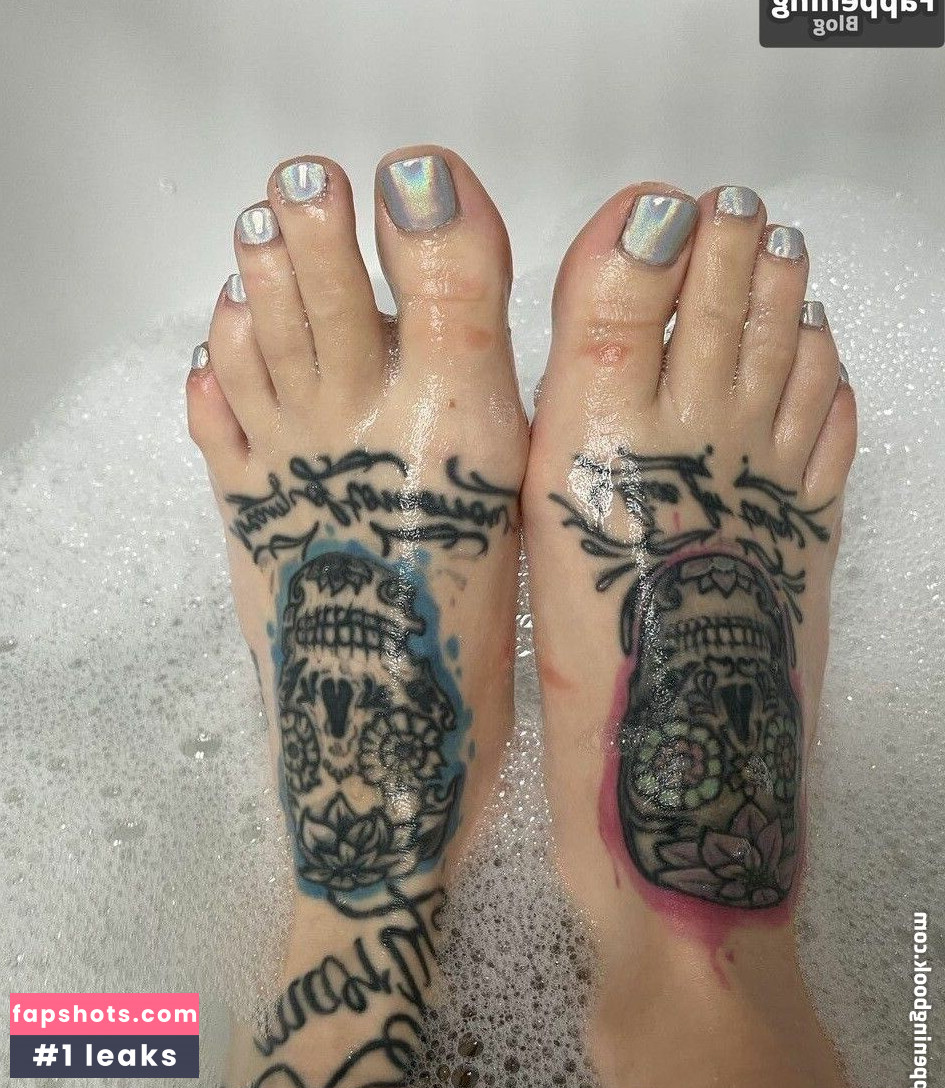 Denise Duck gallery photo #23