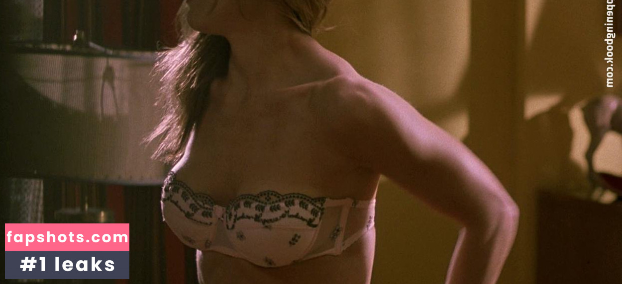 Denise Faye gallery photo #30