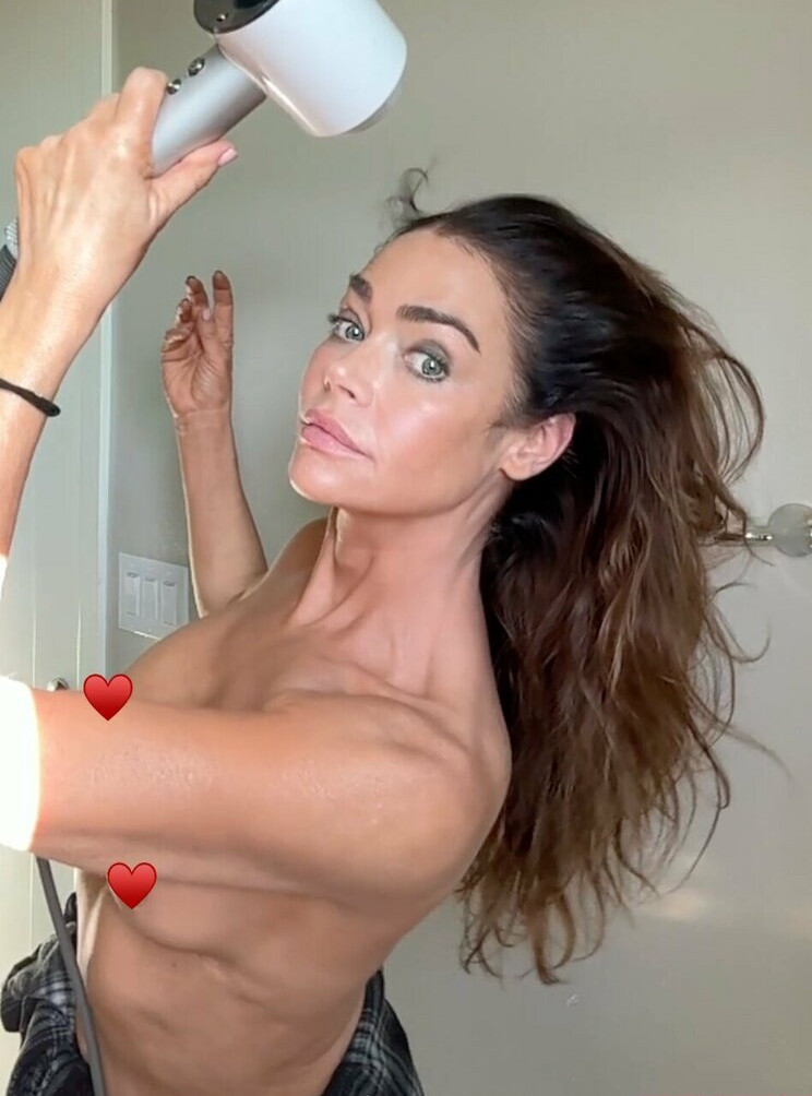 denise-richards-37 Nude Leaks OnlyFans - Fapshots