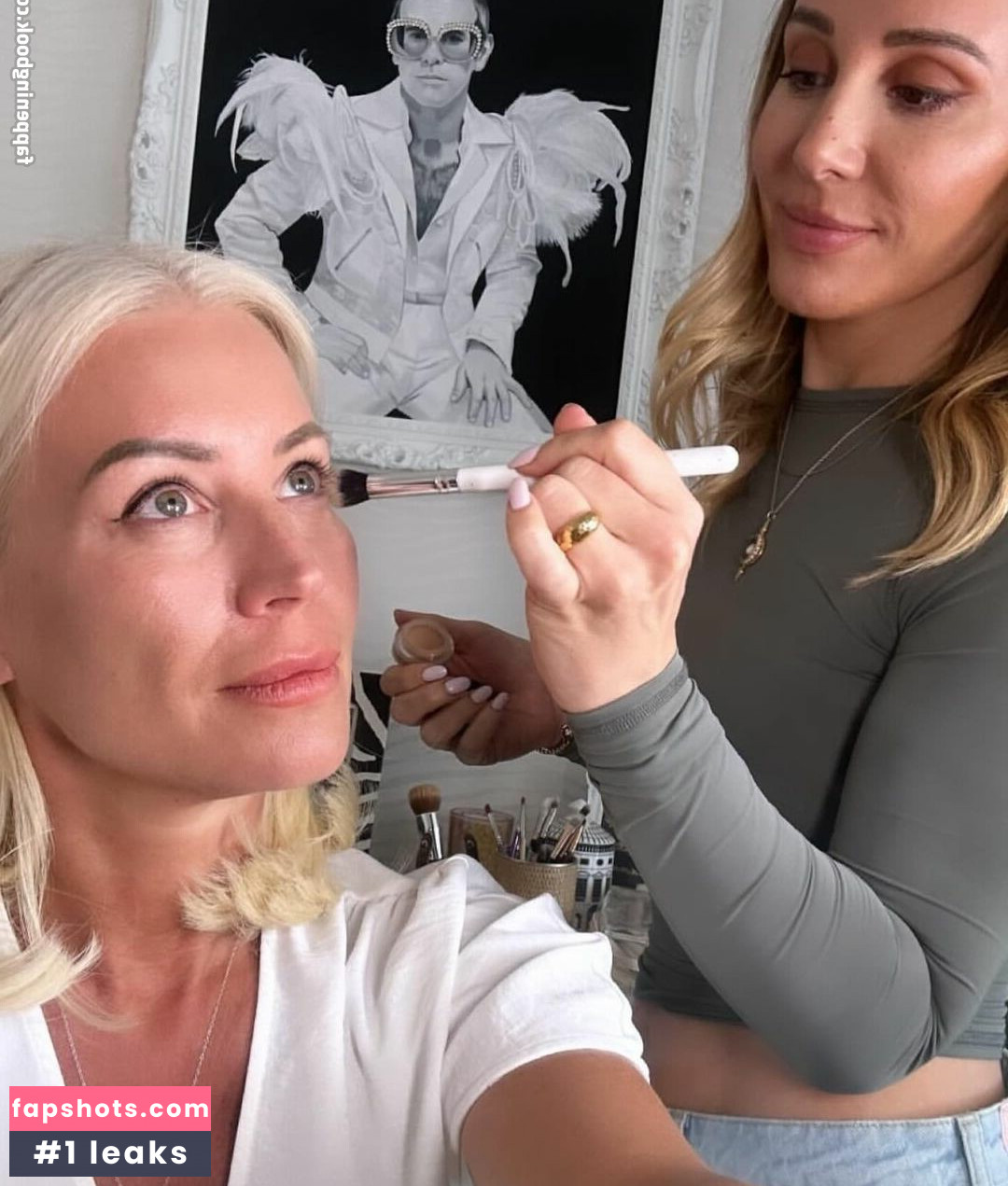 Denise Van Outen gallery photo #38