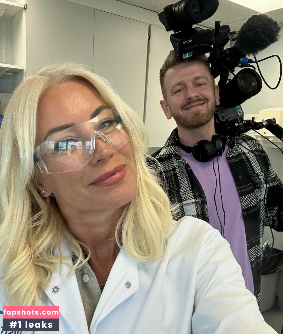 Denise Van Outen gallery photo #46