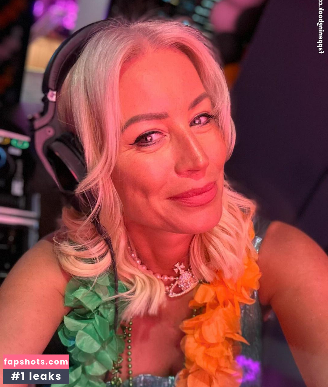 Denise Van Outen gallery photo #52