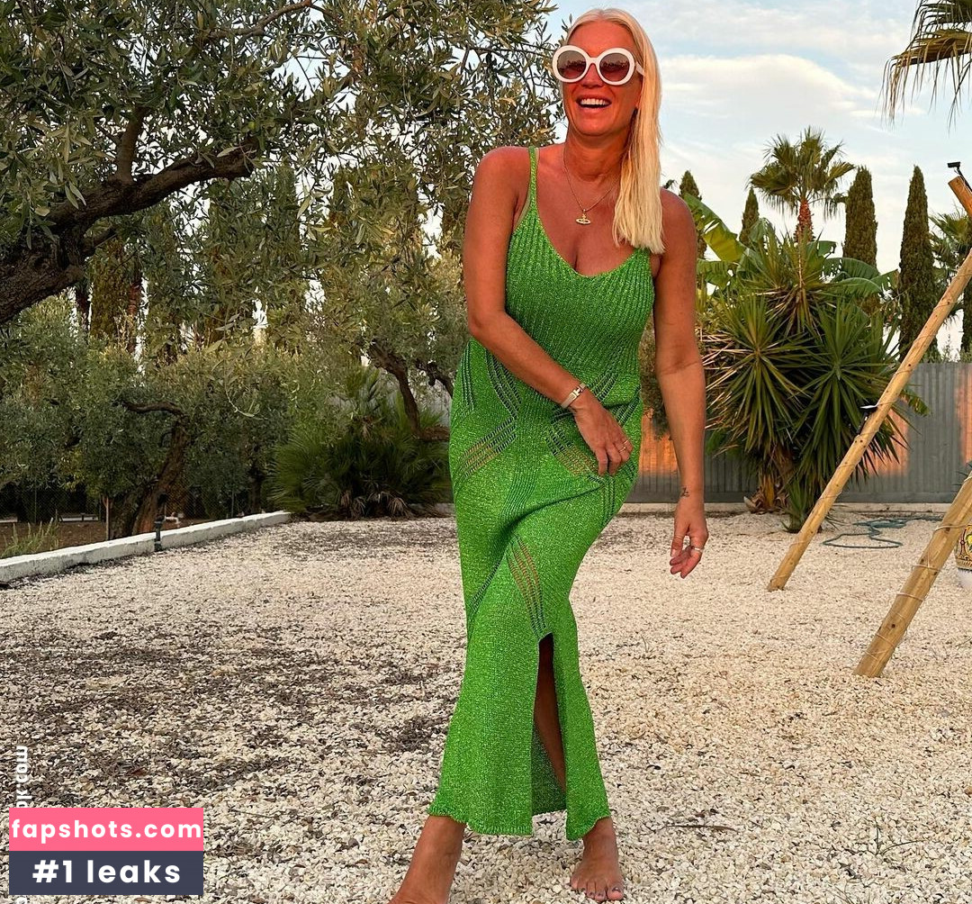 Denise Van Outen gallery photo #92