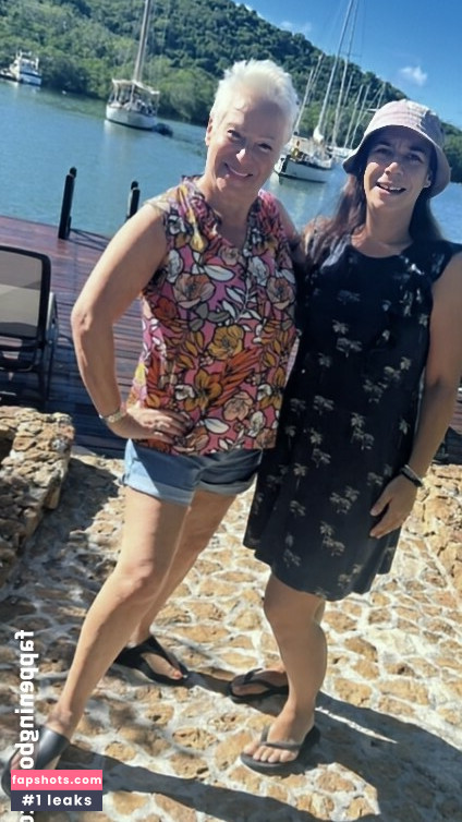 Denise Welch gallery photo #14