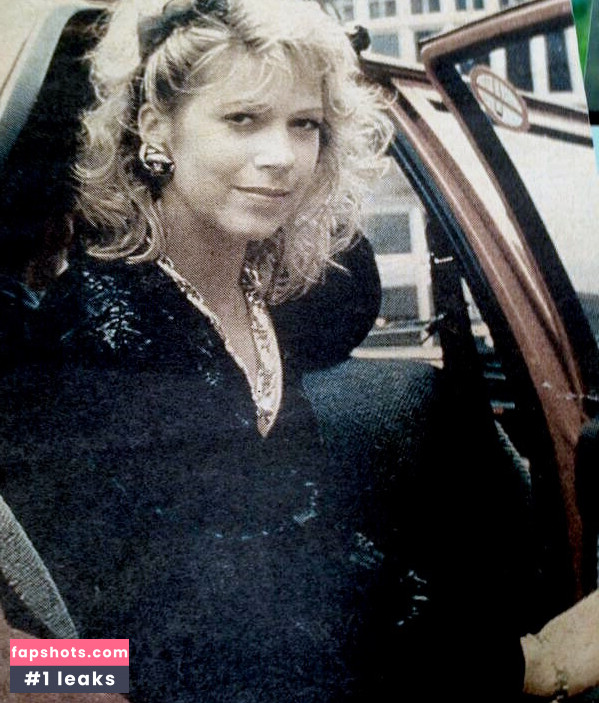 Denise Welch gallery photo #17