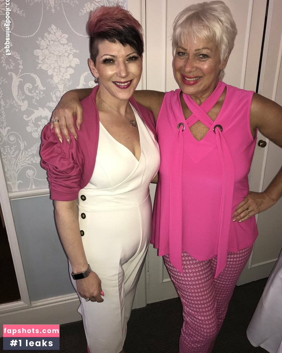 Denise Welch gallery photo #25