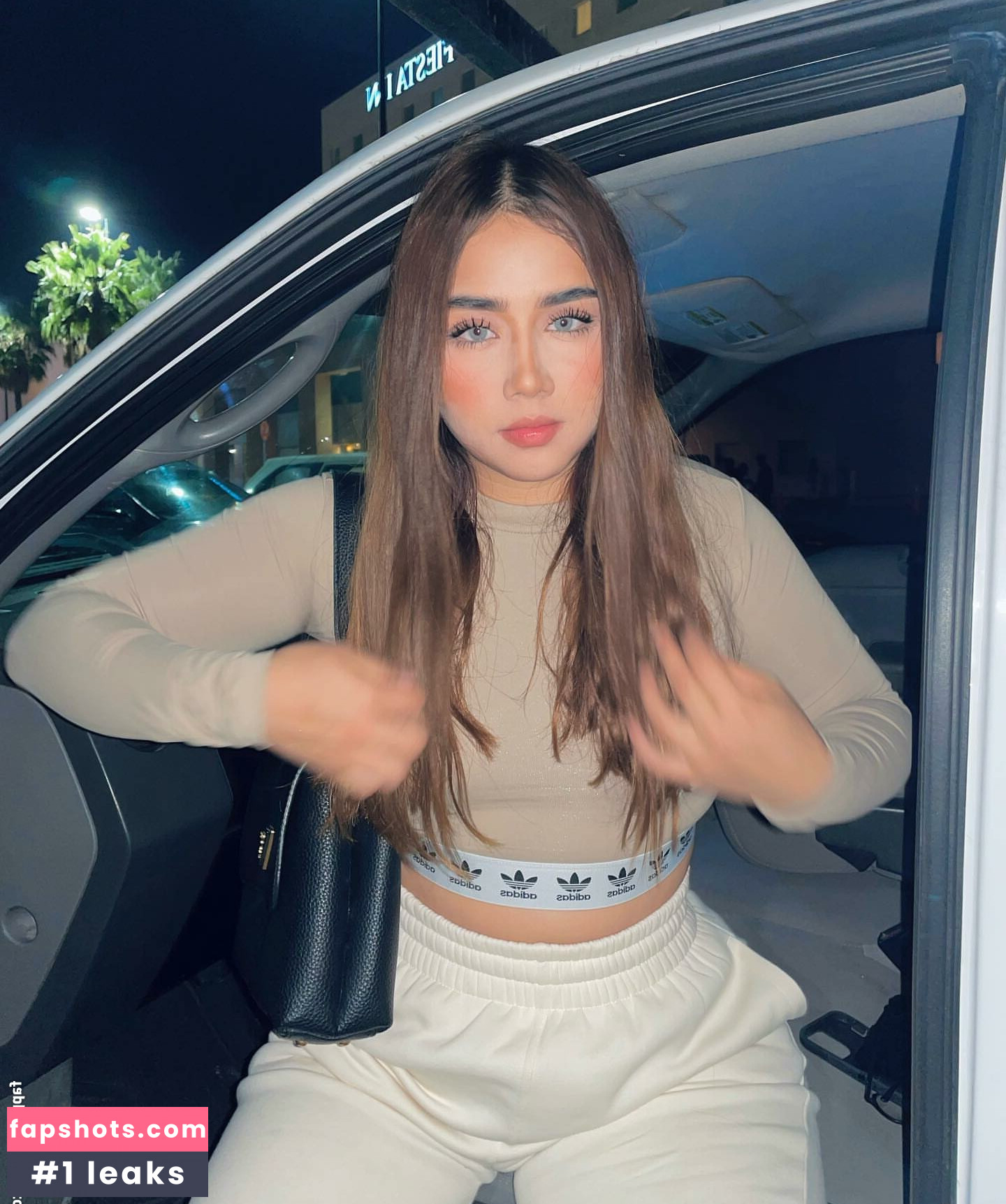 Denisse Sanchez gallery photo #7