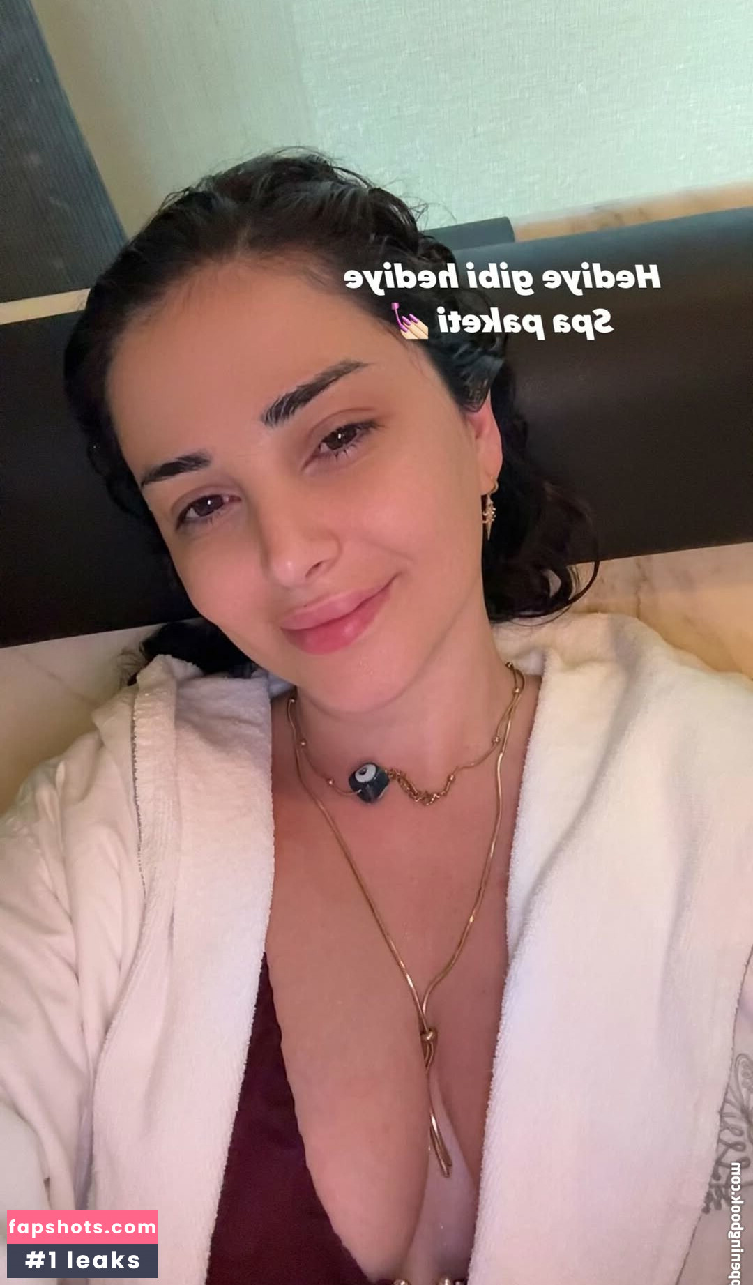 Deniz Bağdaş gallery photo #9