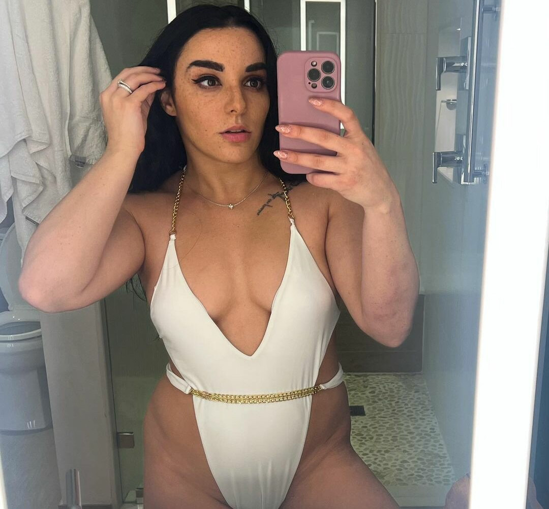 deonna-purrazzo Nude Leaks OnlyFans Photos #538 - Fapshots