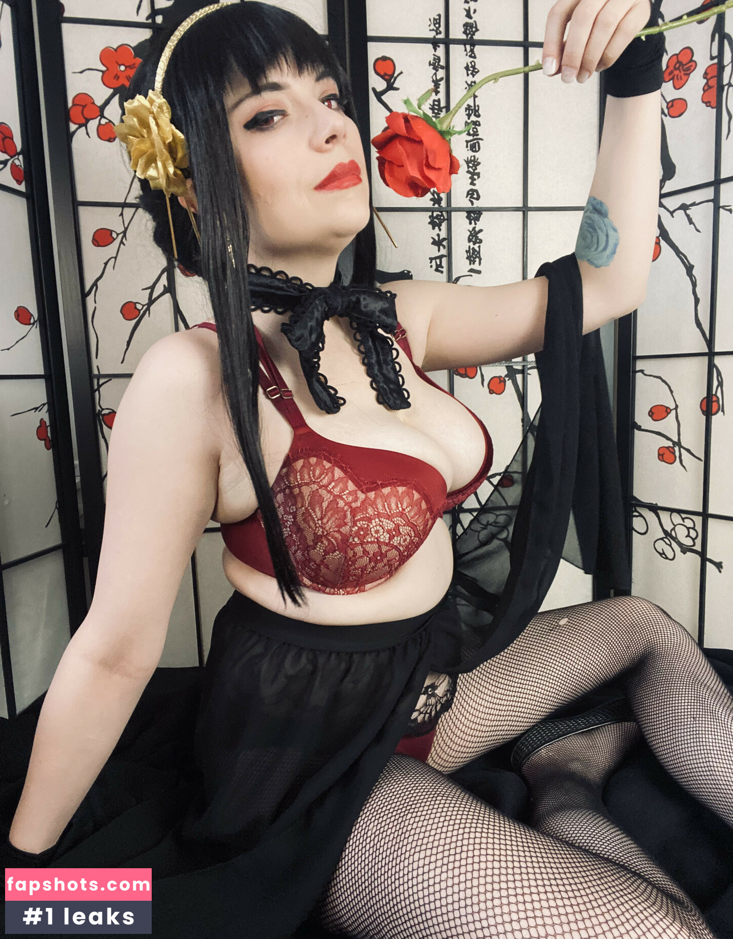 Dera Megurine gallery photo #31