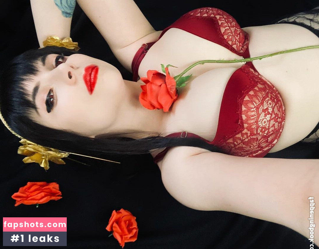 Dera Megurine gallery photo #39