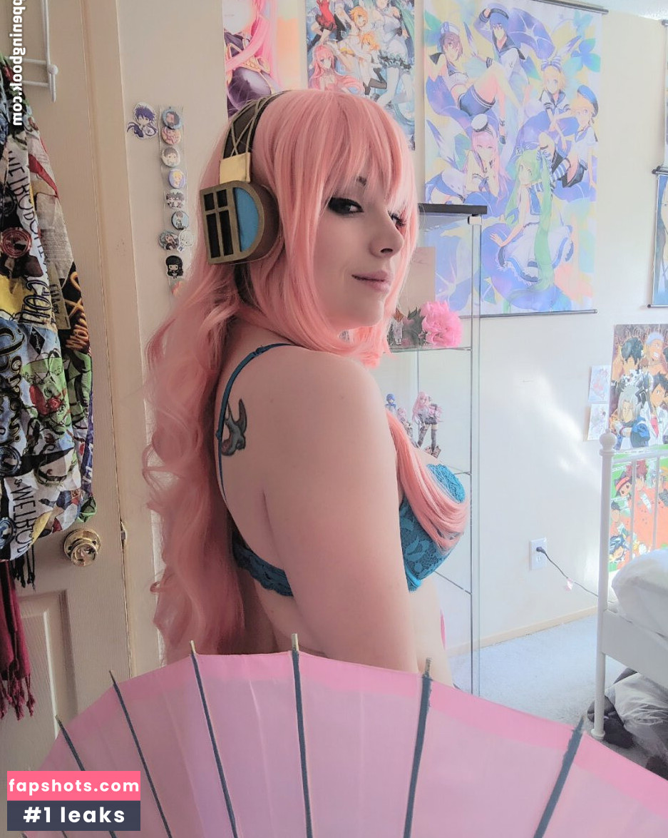 Dera Megurine gallery photo #63