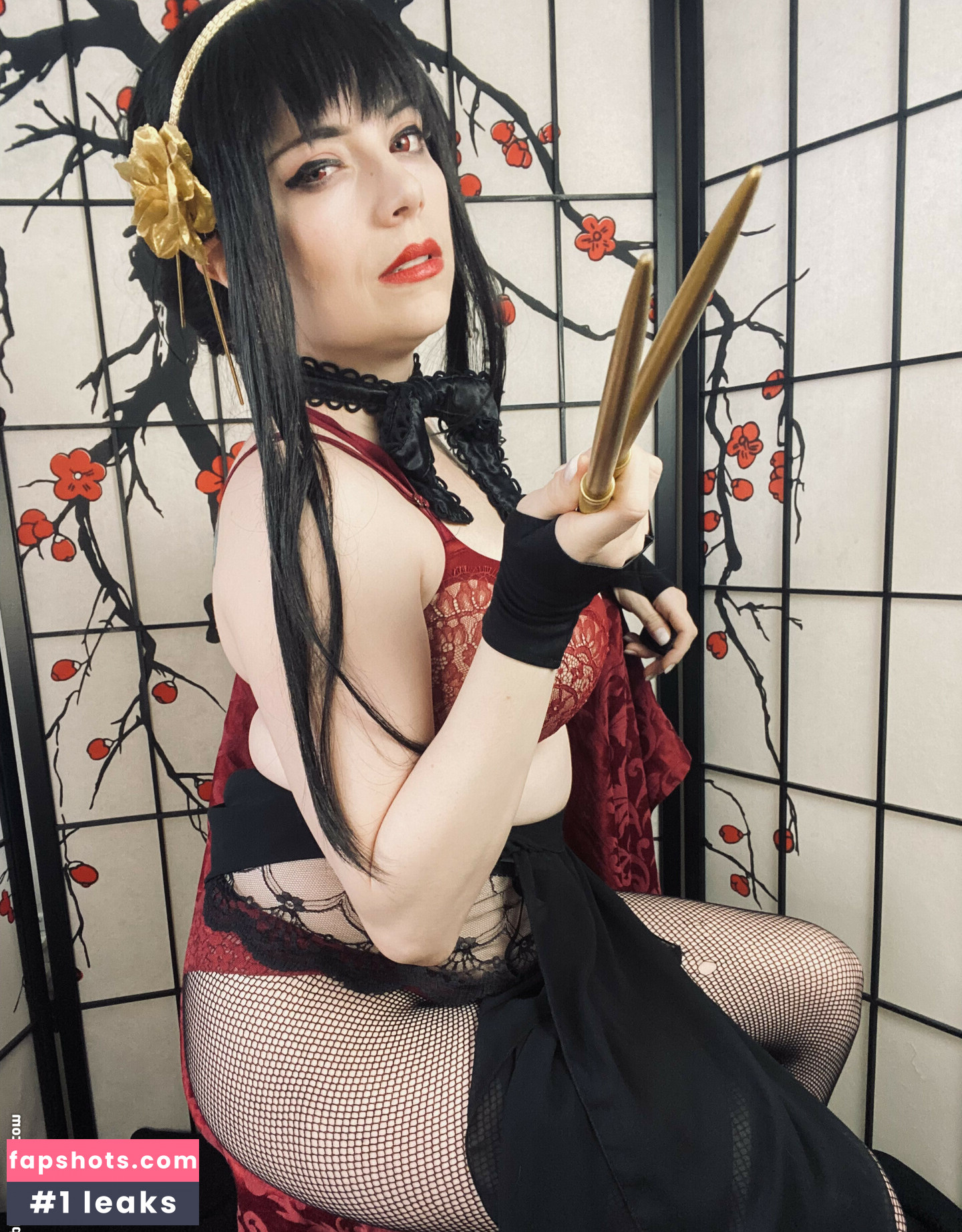 Dera Megurine gallery photo #8