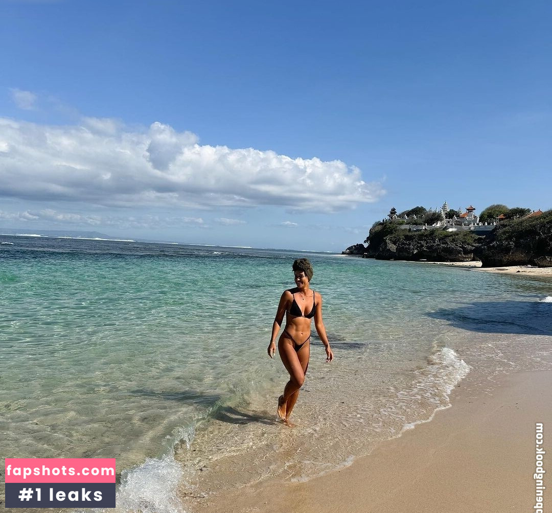 Desi Johnson Nude Leaks OnlyFans Photos #13 - LeakJerk