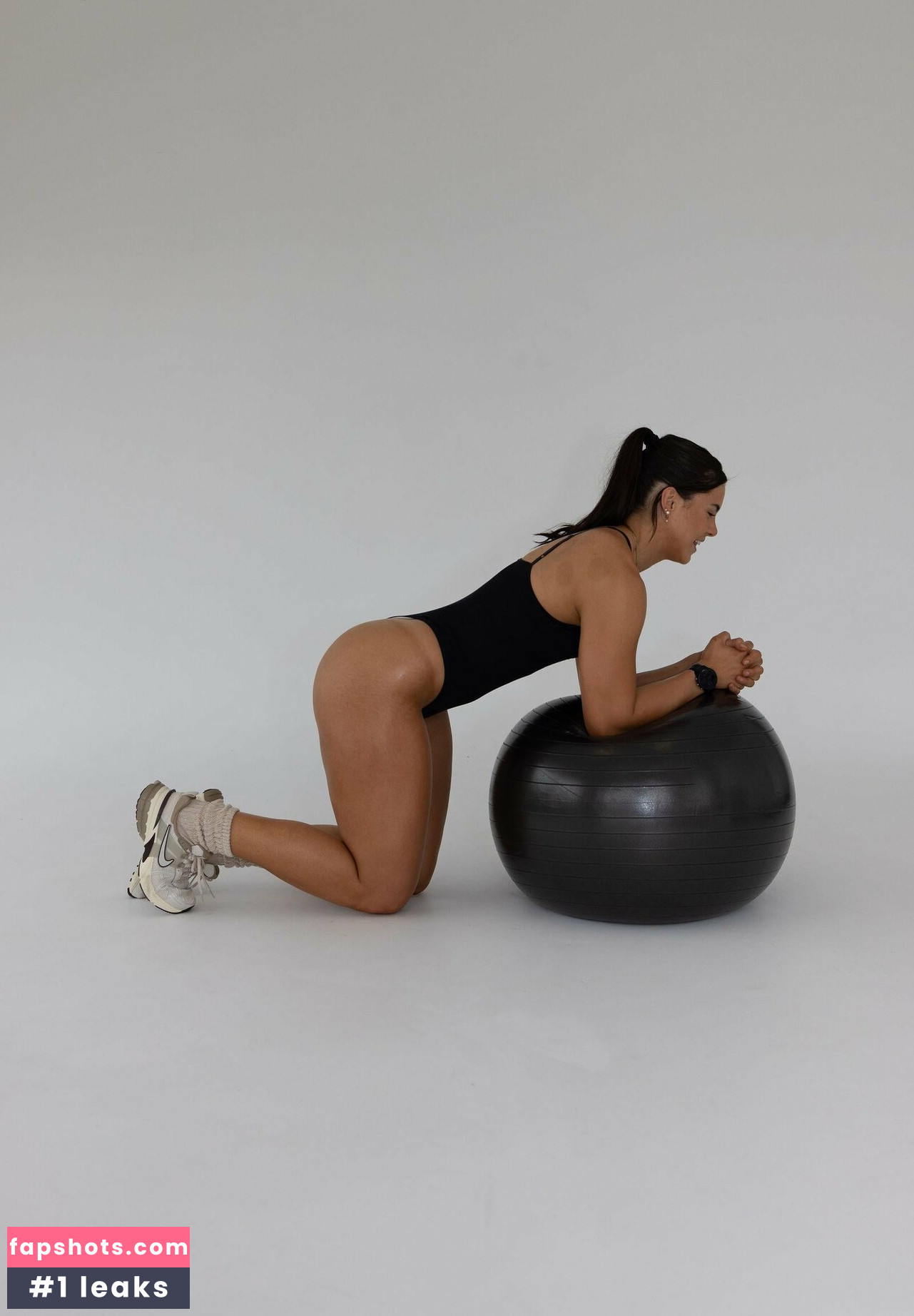 Desi Johnson Nude Leaks OnlyFans Photos #35 - LeakJerk