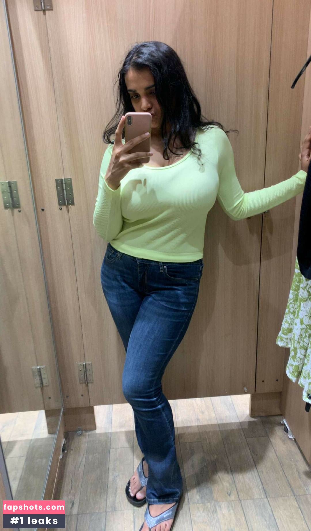 Desiaurora gallery photo #44