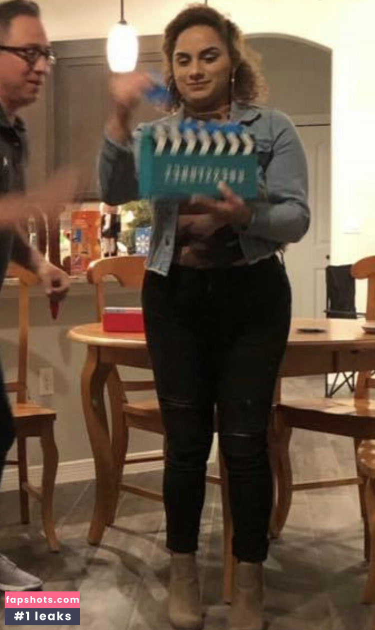 Desire Negro gallery photo #2