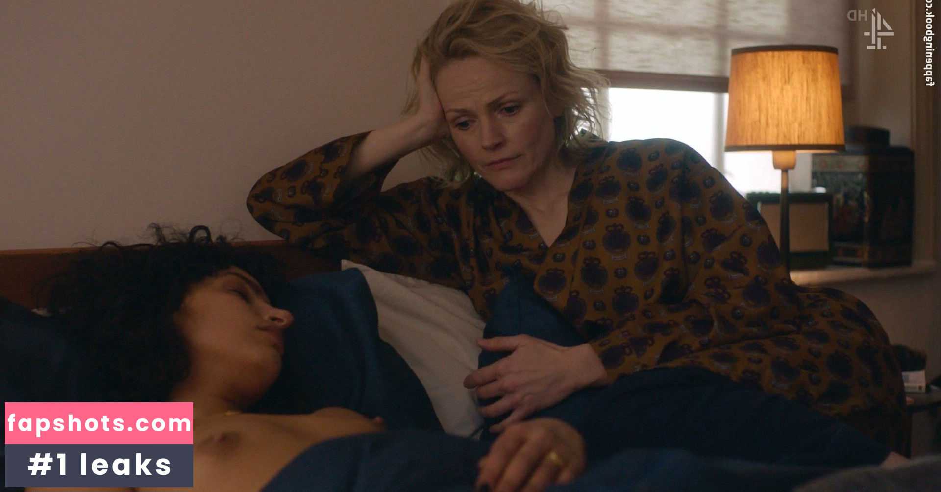 Desiree Akhavan gallery photo #4