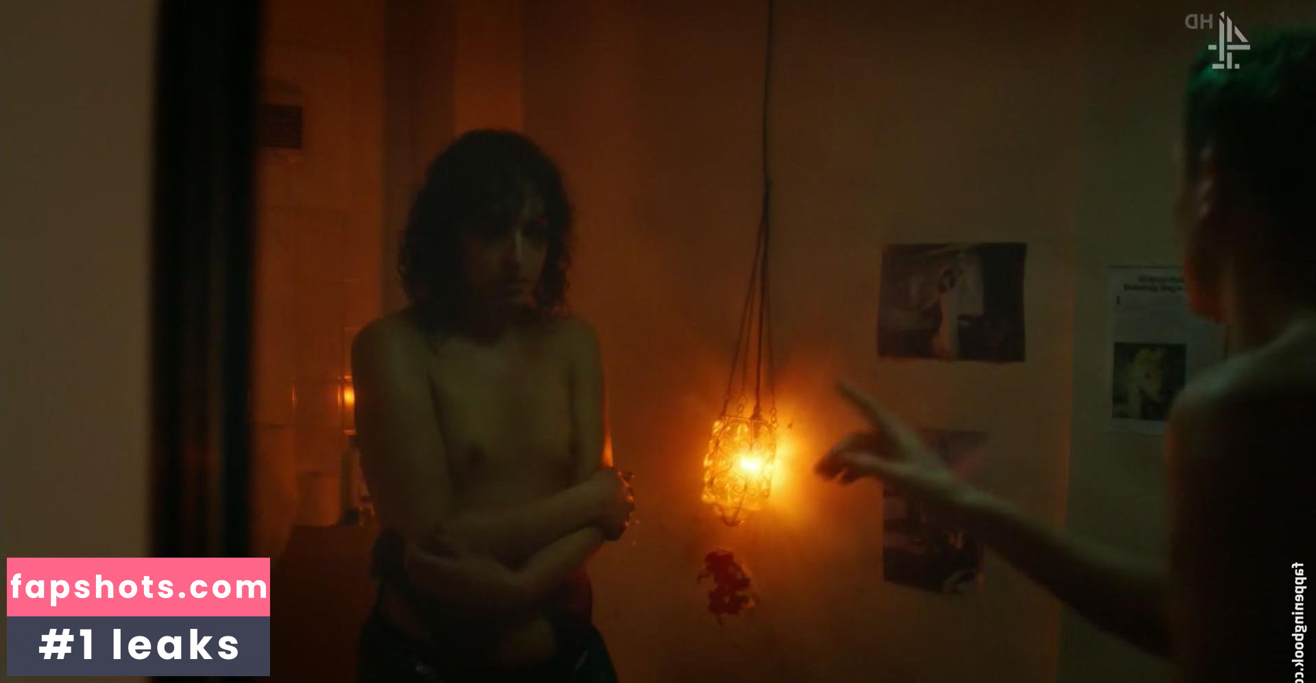 Desiree Akhavan gallery photo #45