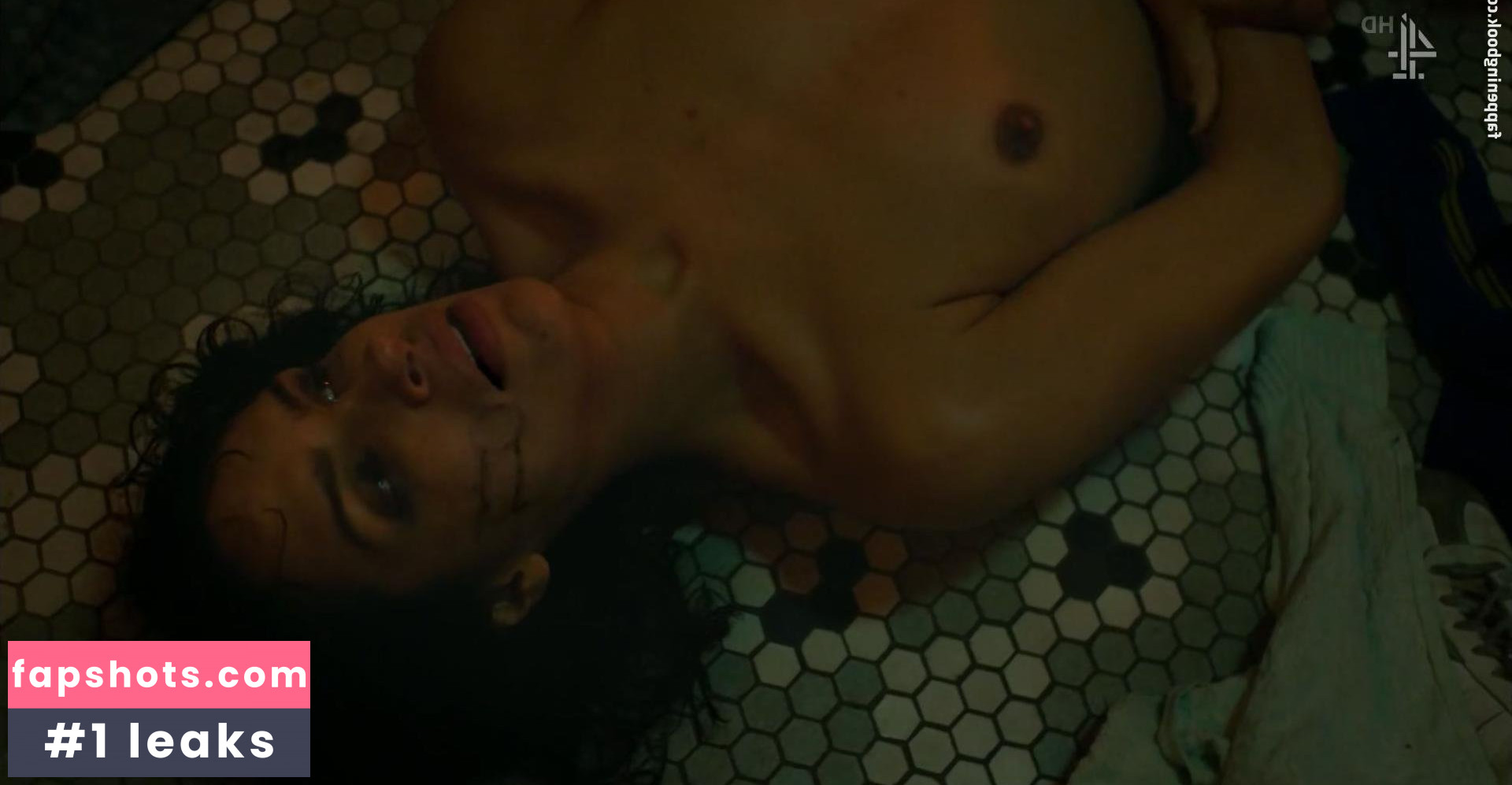 Desiree Akhavan gallery photo #46