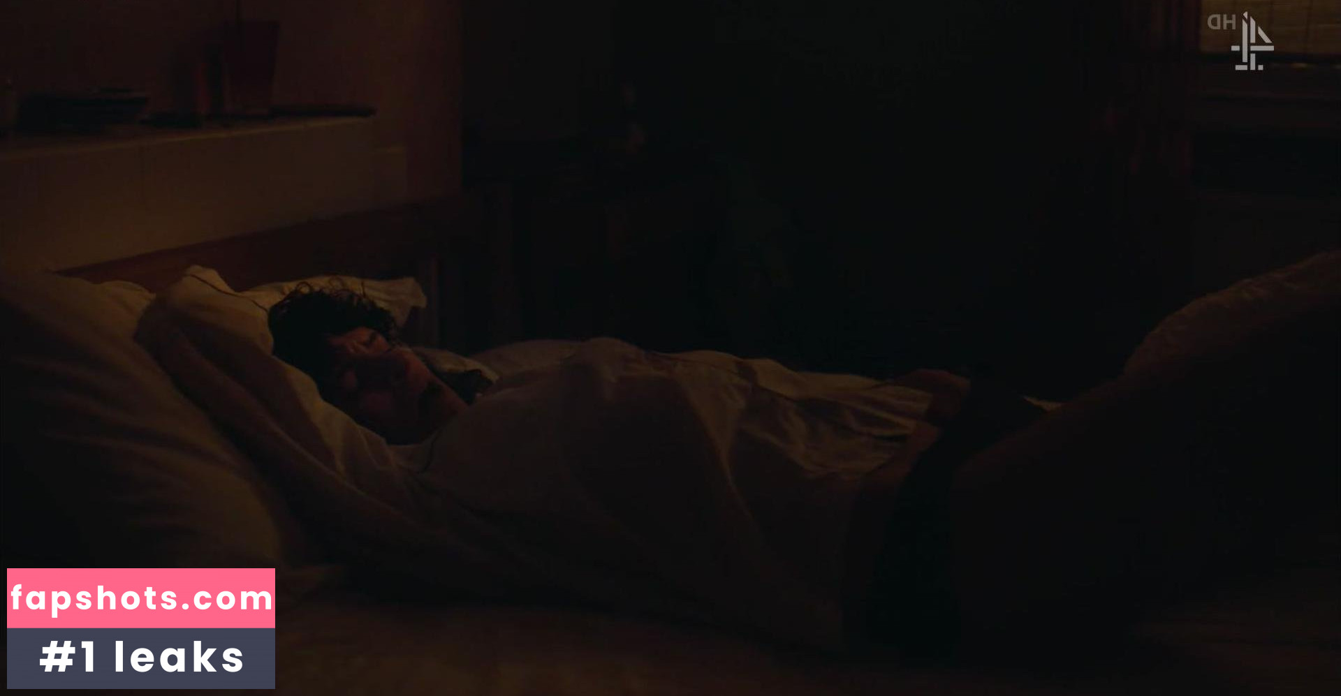 Desiree Akhavan gallery photo #51