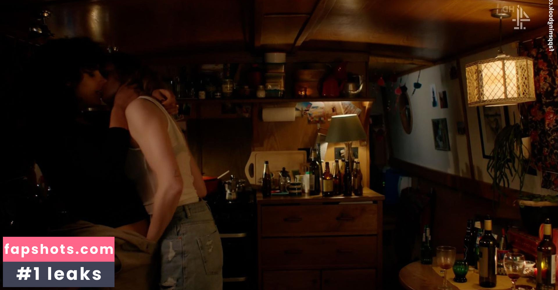 Desiree Akhavan gallery photo #54