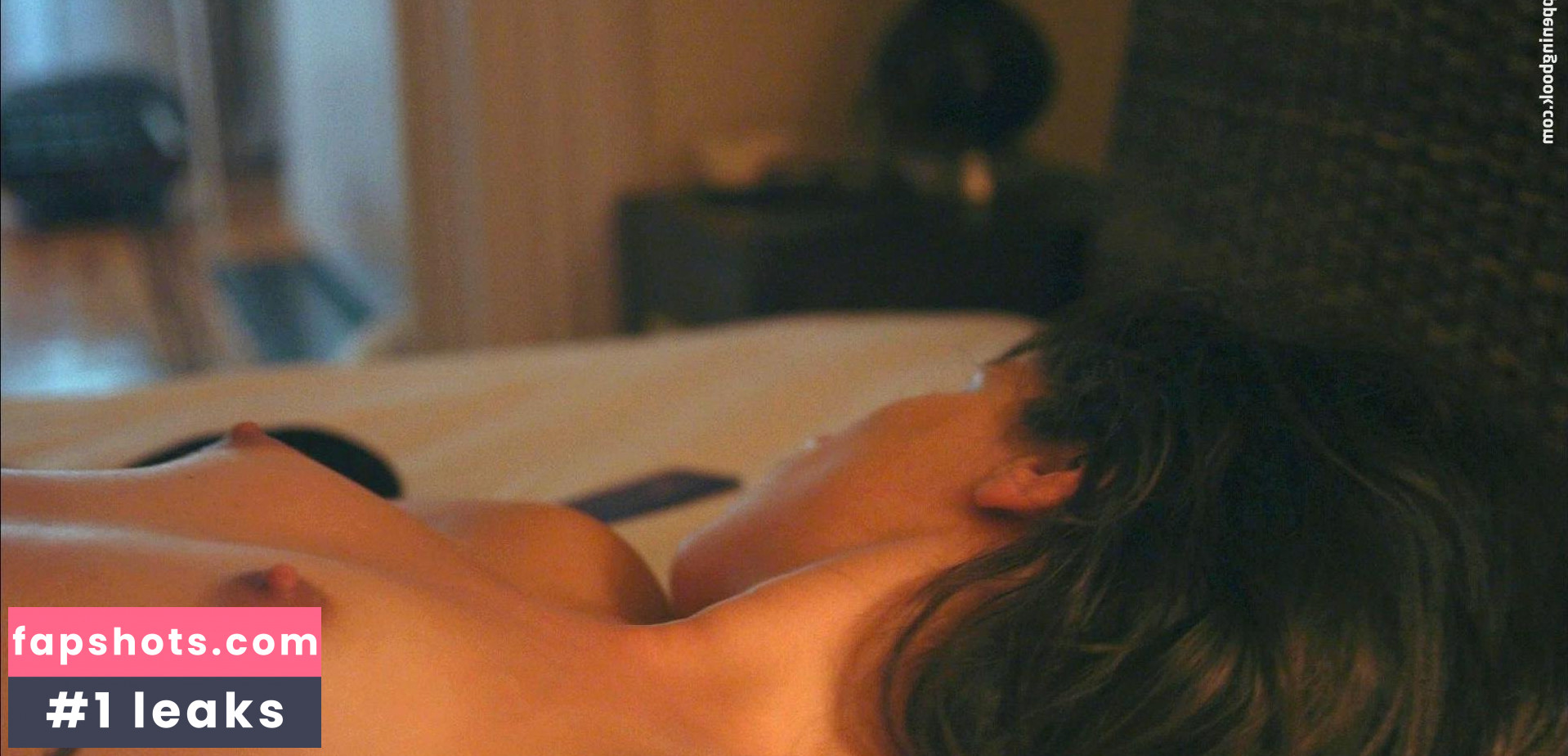 Desiree Akhavan gallery photo #60