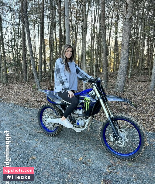 Desiree Luckey gallery photo #17