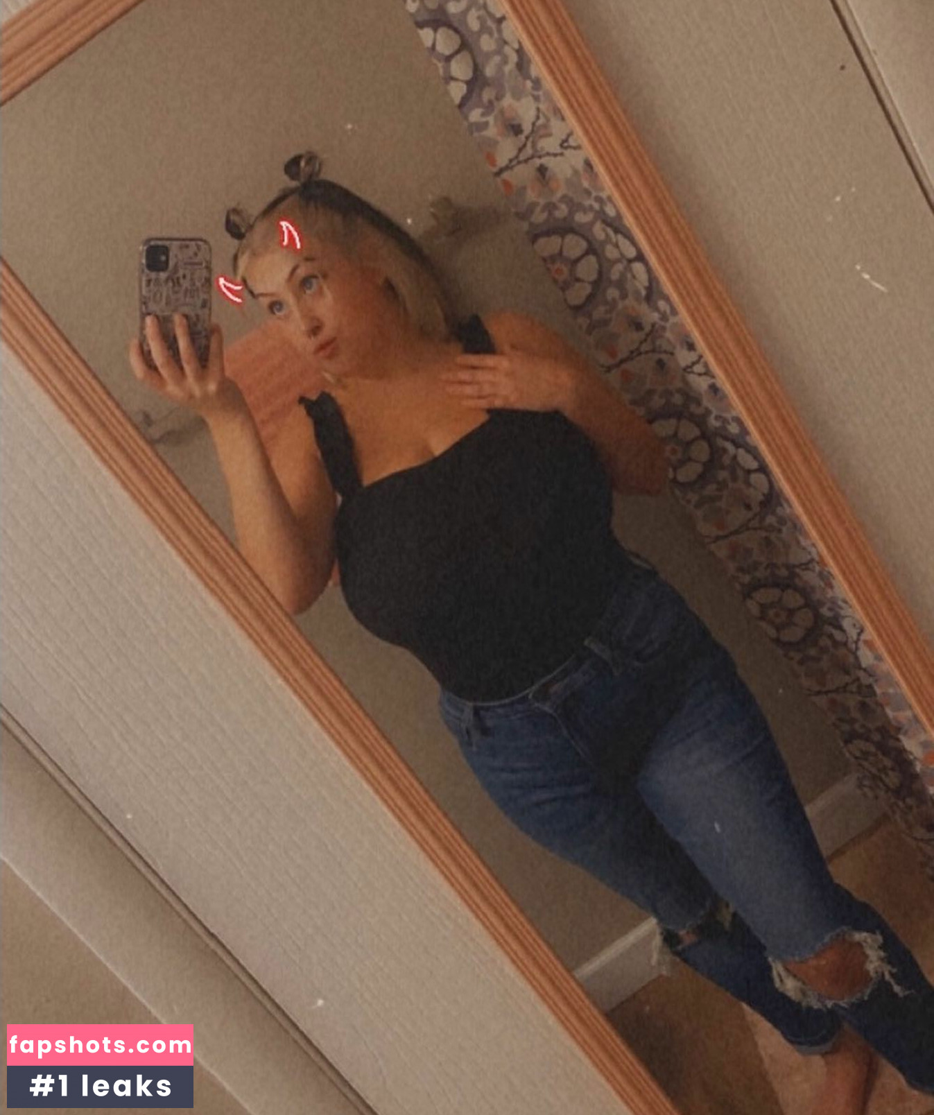 Destinee C gallery photo #6