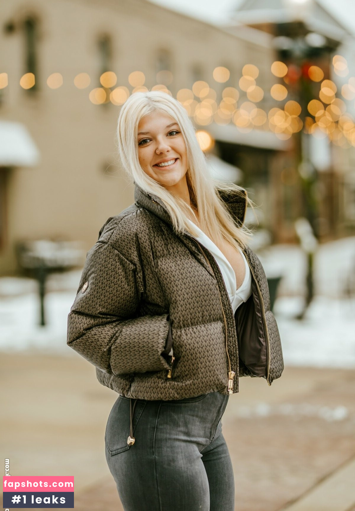 Destiny C gallery photo #27