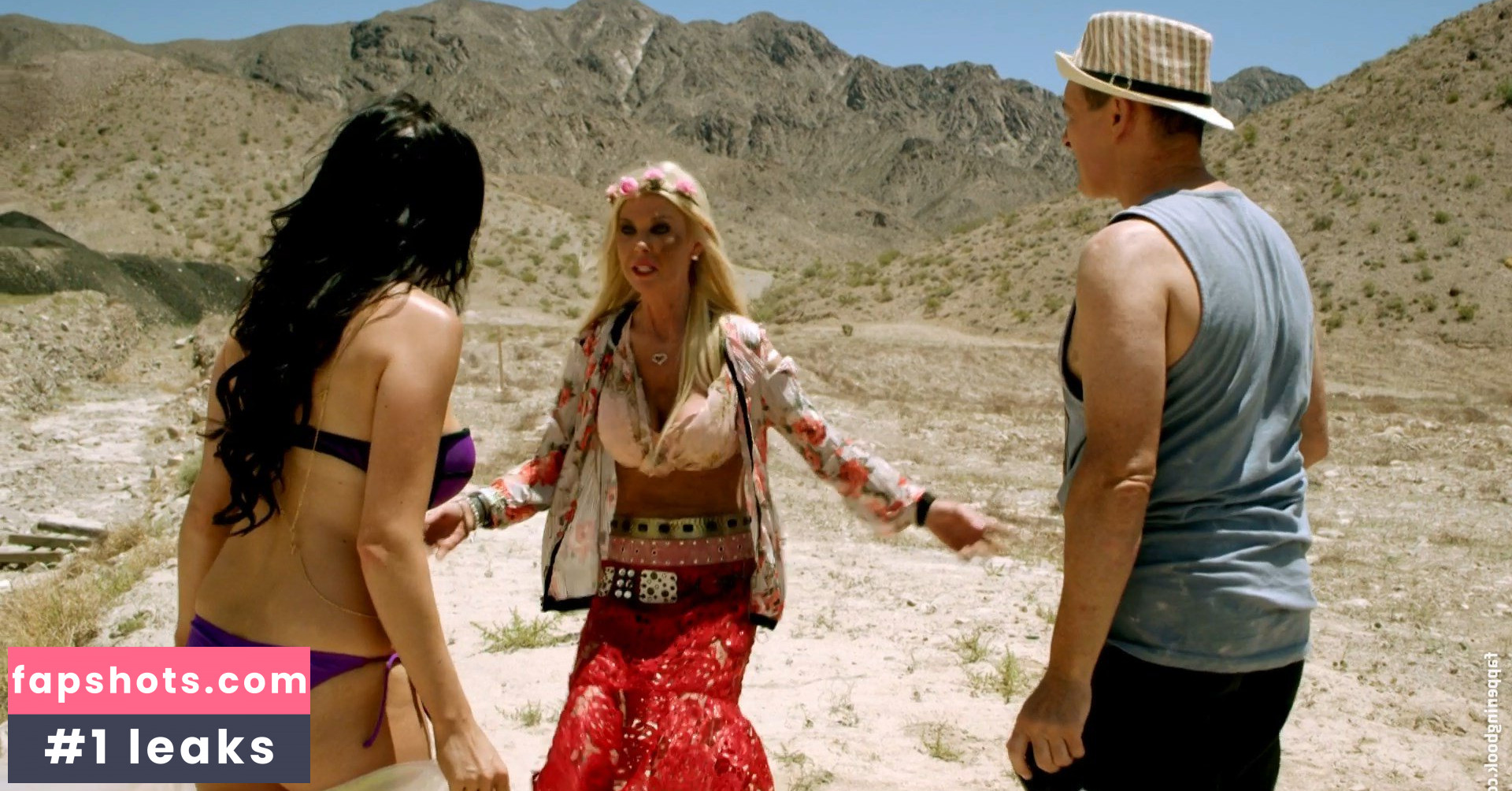 Devanny Pinn gallery photo #4