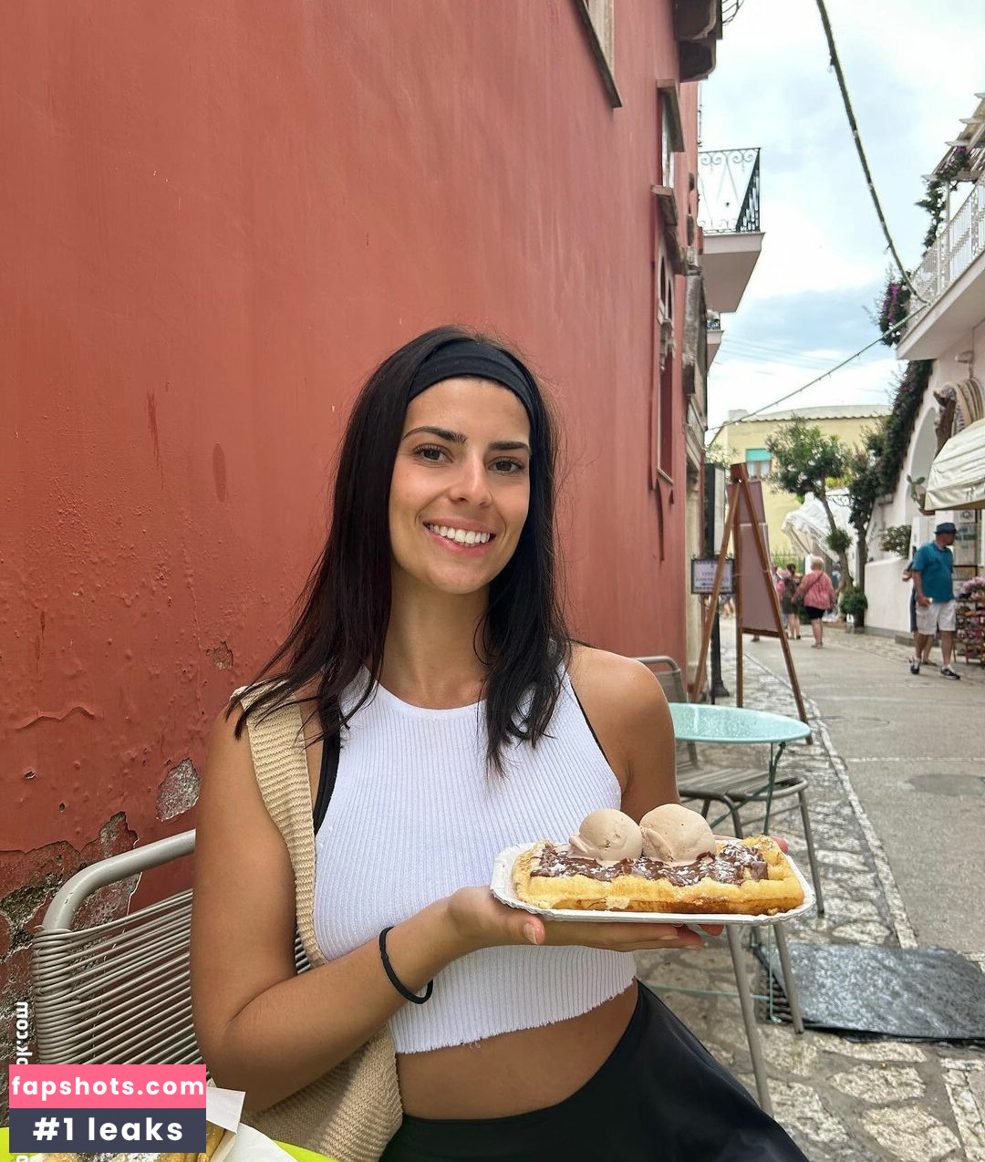 Develique gallery photo #149