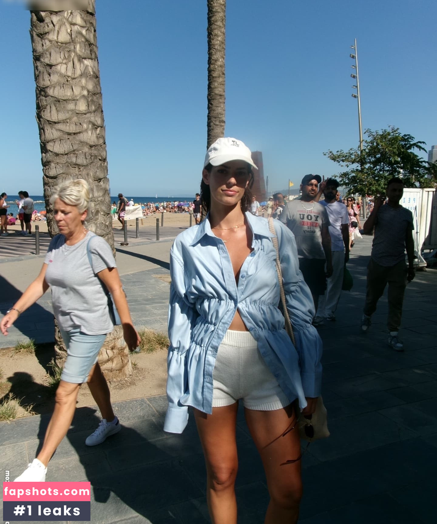 Develique gallery photo #42