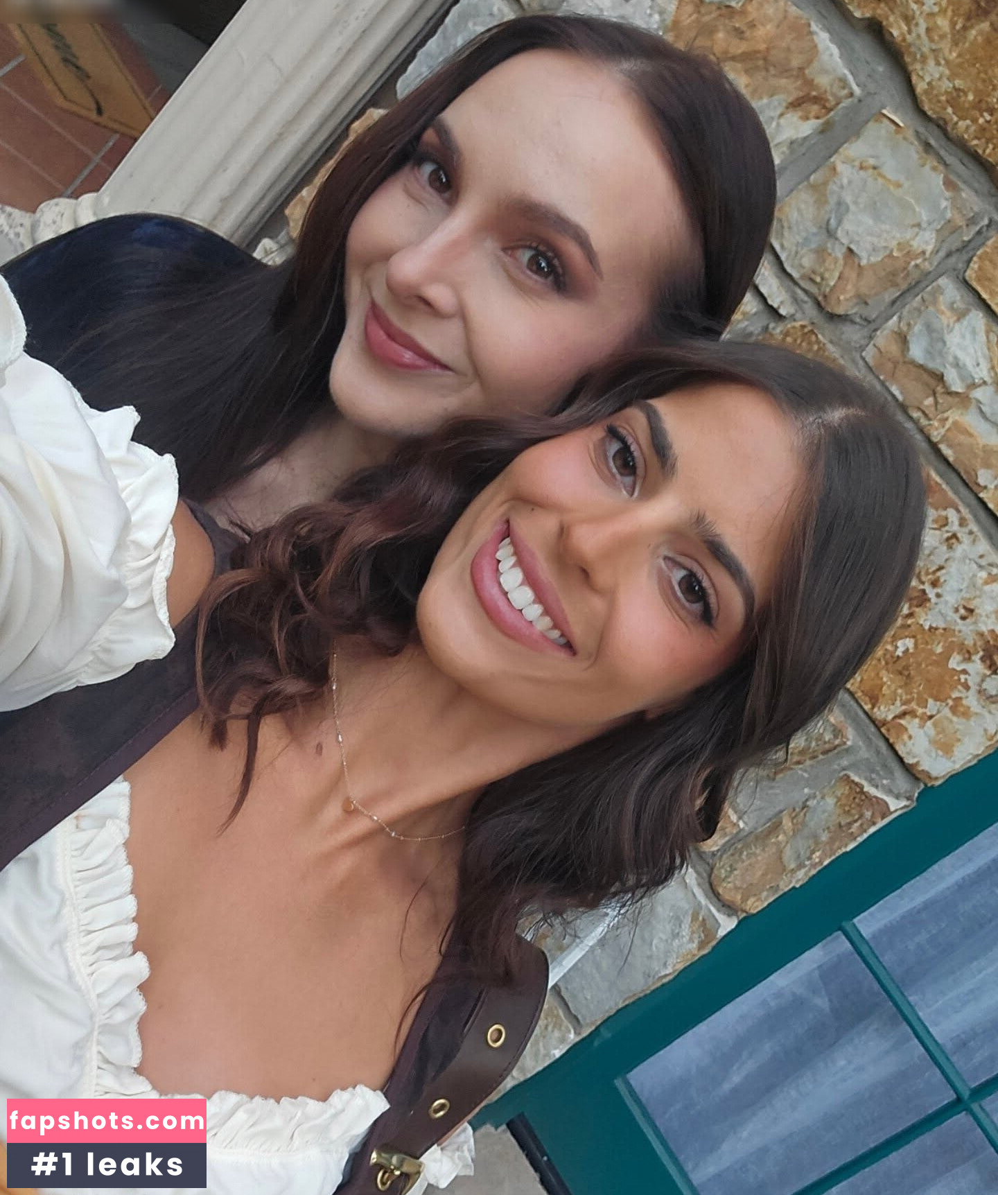 Develique gallery photo #44