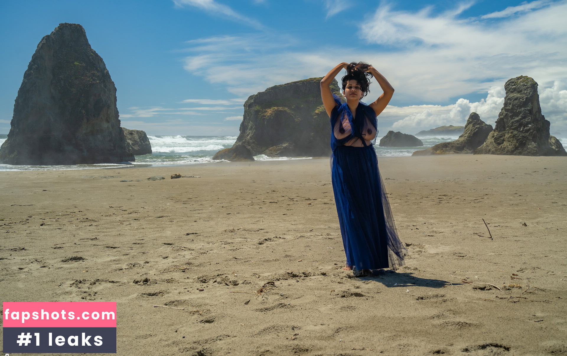 Devi The Model gallery photo #24